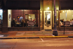 Tolon Restaurant, Fort Wayne